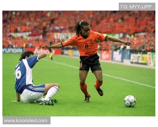 世界足球明星维娜的传奇人生与辉煌成就揭秘